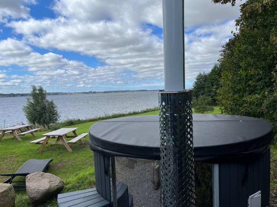 Hytte-Vandudsigt-Hottub-Hygge Holbæk Buitenkant foto
